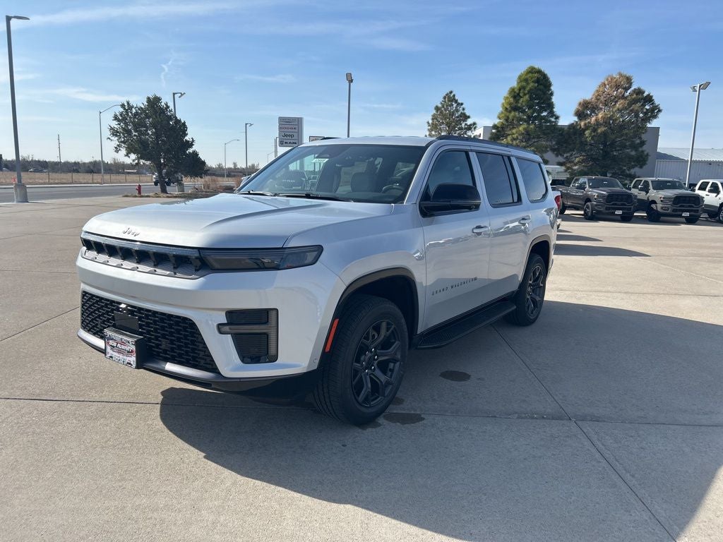 2026 Jeep Grand Wagoneer Limited Altitude in Silver-Zynith Exterior Paint — front three-quarter view