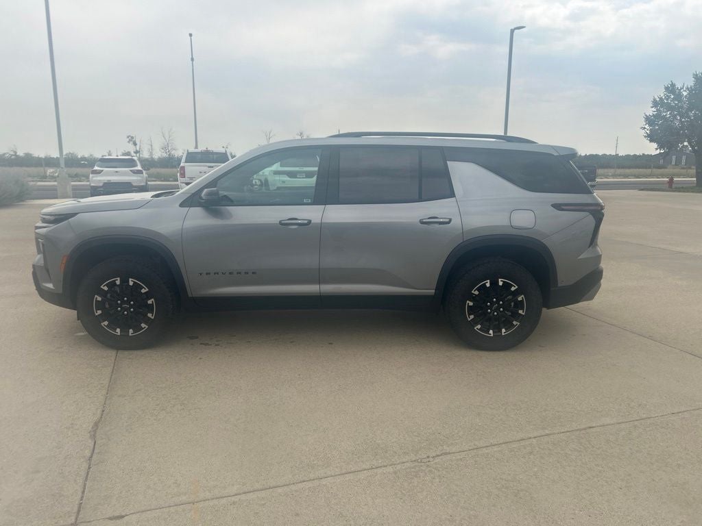 2026 Chevrolet Traverse — side profile view