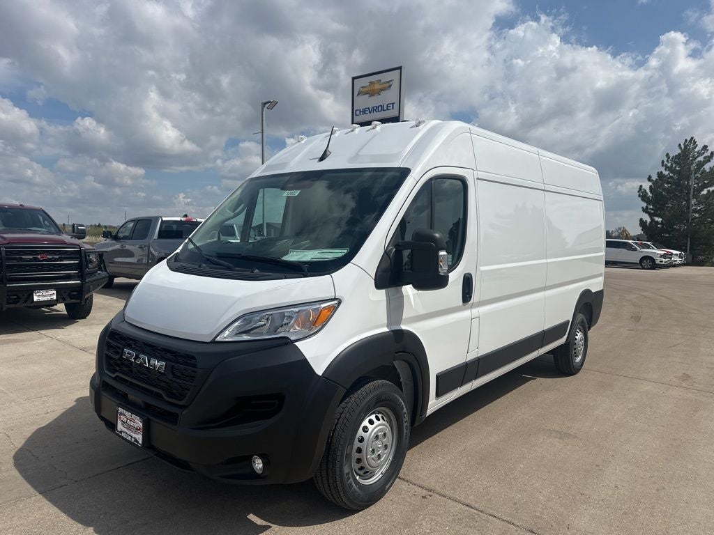 2025 RAM ProMaster 2500 High Roof in Bright White Clear-Coat Exterior Paint — front three-quarter view